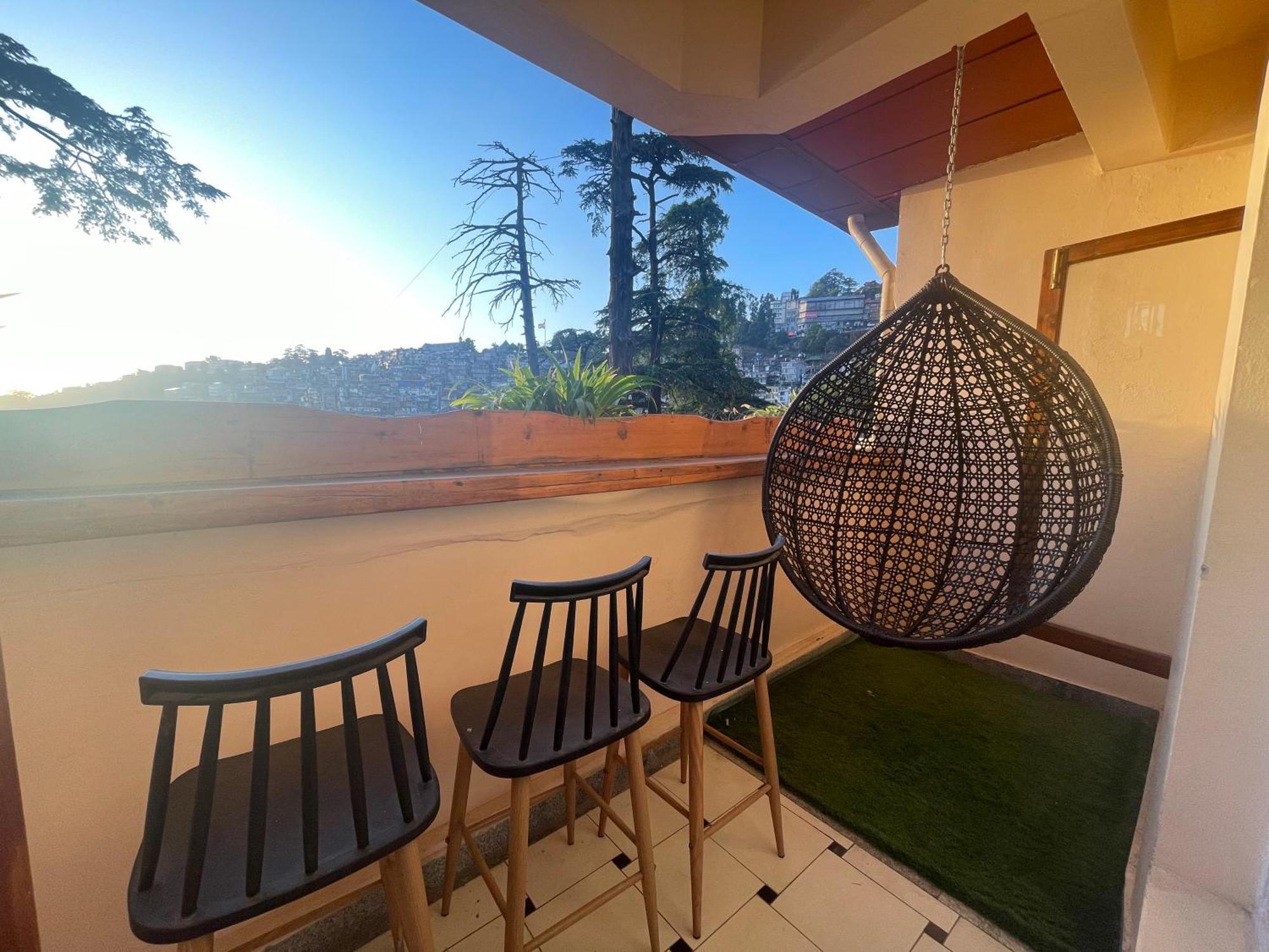 Hotel Willow Banks - Boutique 4 Star Hotel On The Mall Road Shimla Exterior photo